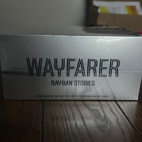 Ray-Ban Wayfarer Sunglasses (Brand New Read Desc) - Picture 1 of 12
